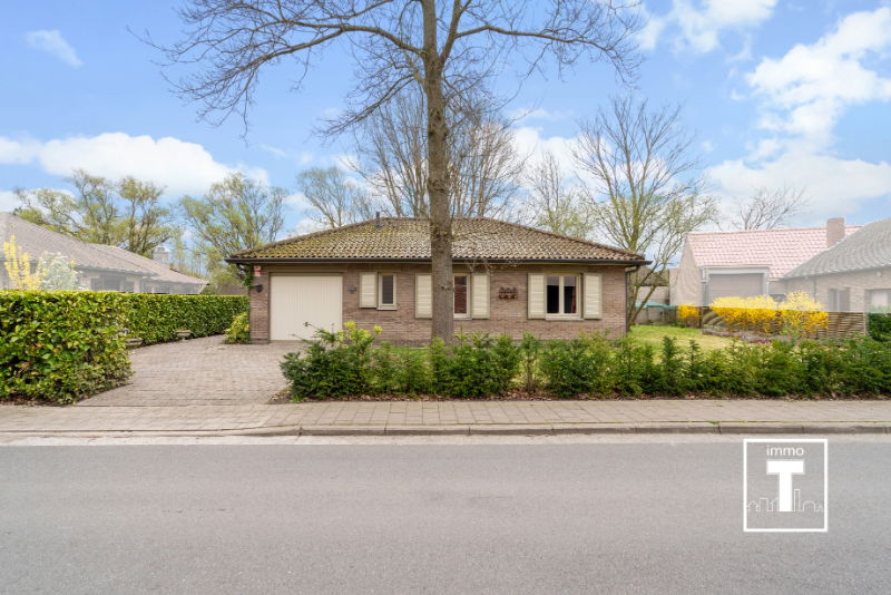 Huis te koop in Melle 9090 399000.00€ 3 slaapkamers 184.00m² - Zoekertje 277948
