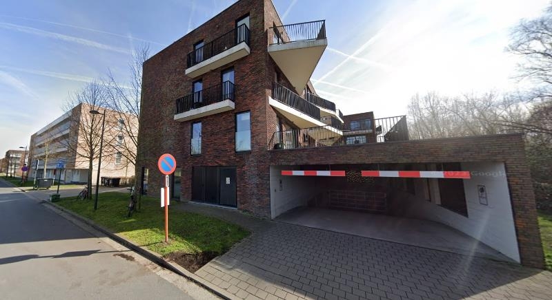 Parking & garage te  huur in Gent 9000 85.00€  slaapkamers m² - Zoekertje 1339142