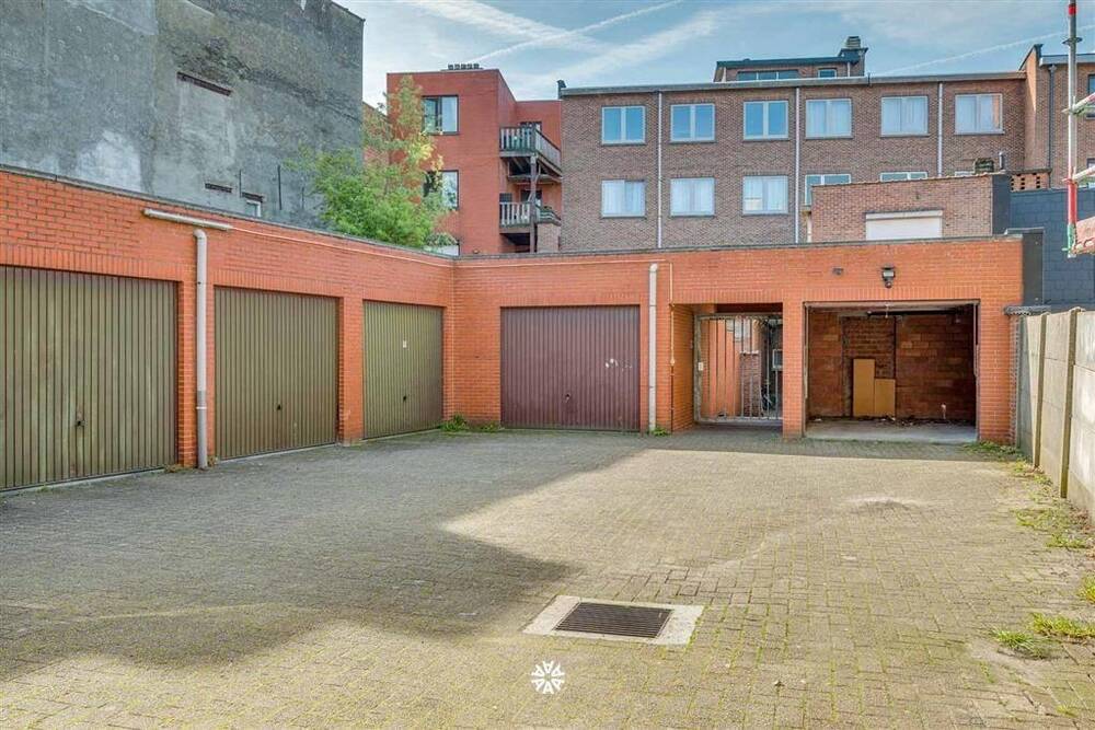 Parking & garage te  koop in Sint-Niklaas 9100 28500.00€  slaapkamers m² - Zoekertje 1344780