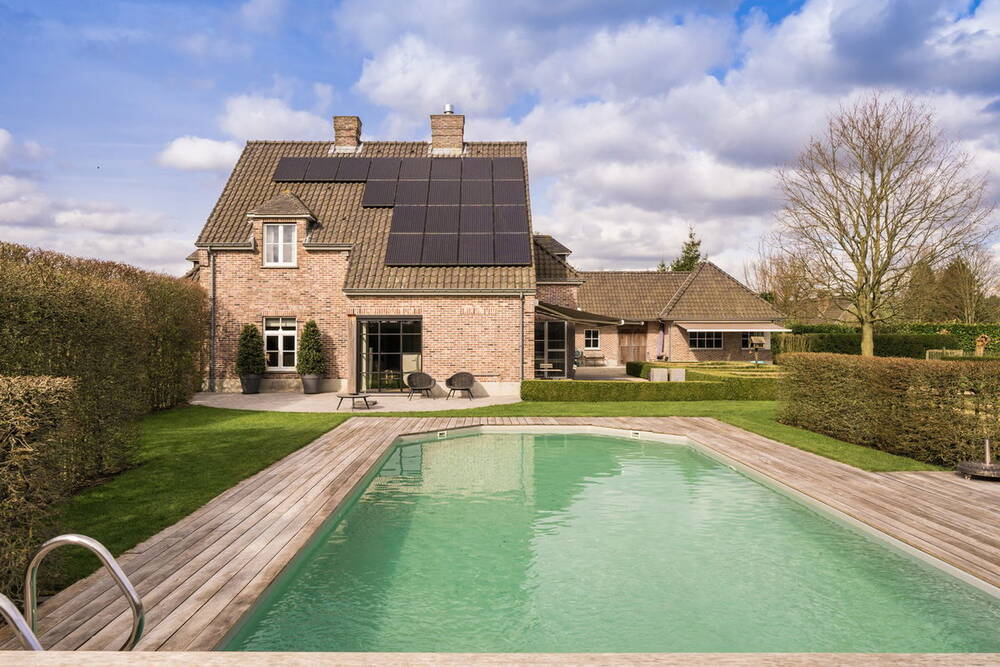 Villa te  koop in Waarschoot 9950 1295000.00€ 4 slaapkamers 250.00m² - Zoekertje 278018