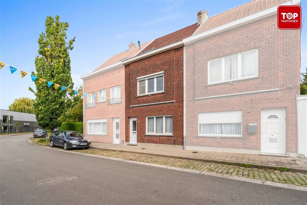 Huis te  koop in Sint-Amandsberg 9040 299900.00€ 2 slaapkamers 149.00m² - Zoekertje 1347374