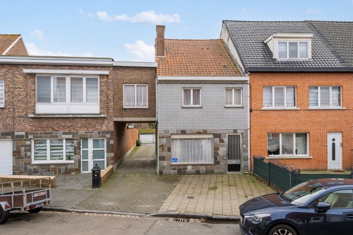 Huis te  koop in Wondelgem 9032 219000.00€ 4 slaapkamers 140.00m² - Zoekertje 1347542