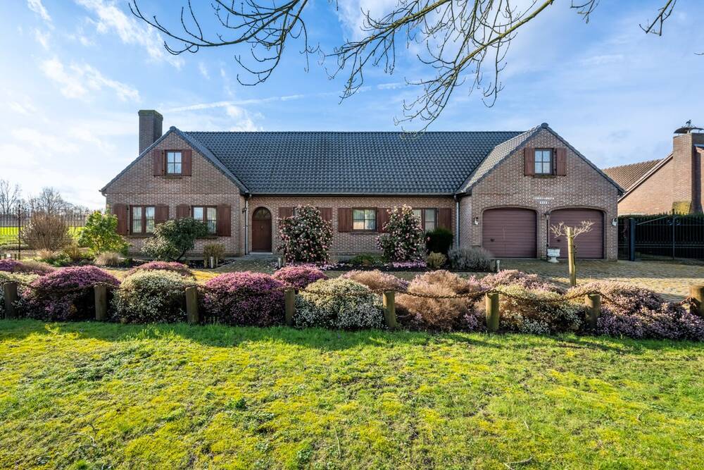 Villa te koop in Destelbergen 9070 615000.00€ 3 slaapkamers 381.00m² - Zoekertje 278069
