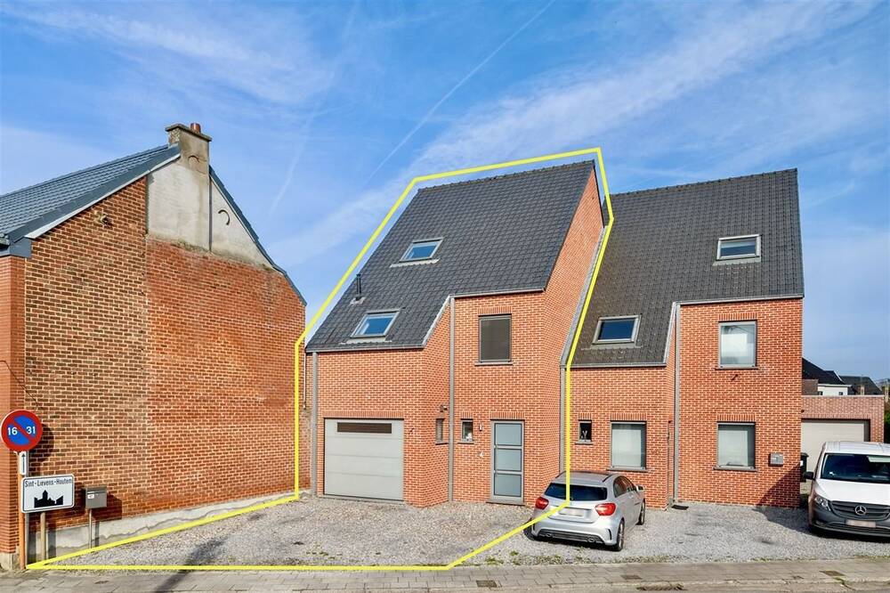 Huis te  koop in Sint-Lievens-Houtem 9520 349000.00€ 3 slaapkamers 212.00m² - Zoekertje 1352664