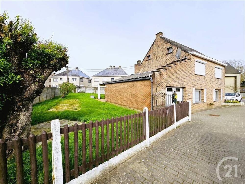 Huis te  koop in Kerksken 9451 259000.00€ 3 slaapkamers 153.00m² - Zoekertje 1358395