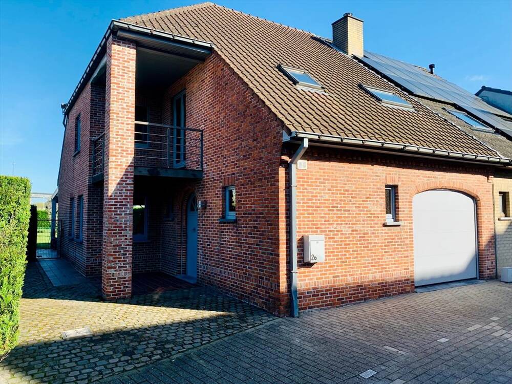 Huis te  koop in Merelbeke 9820 449900.00€ 4 slaapkamers 181.00m² - Zoekertje 1359184