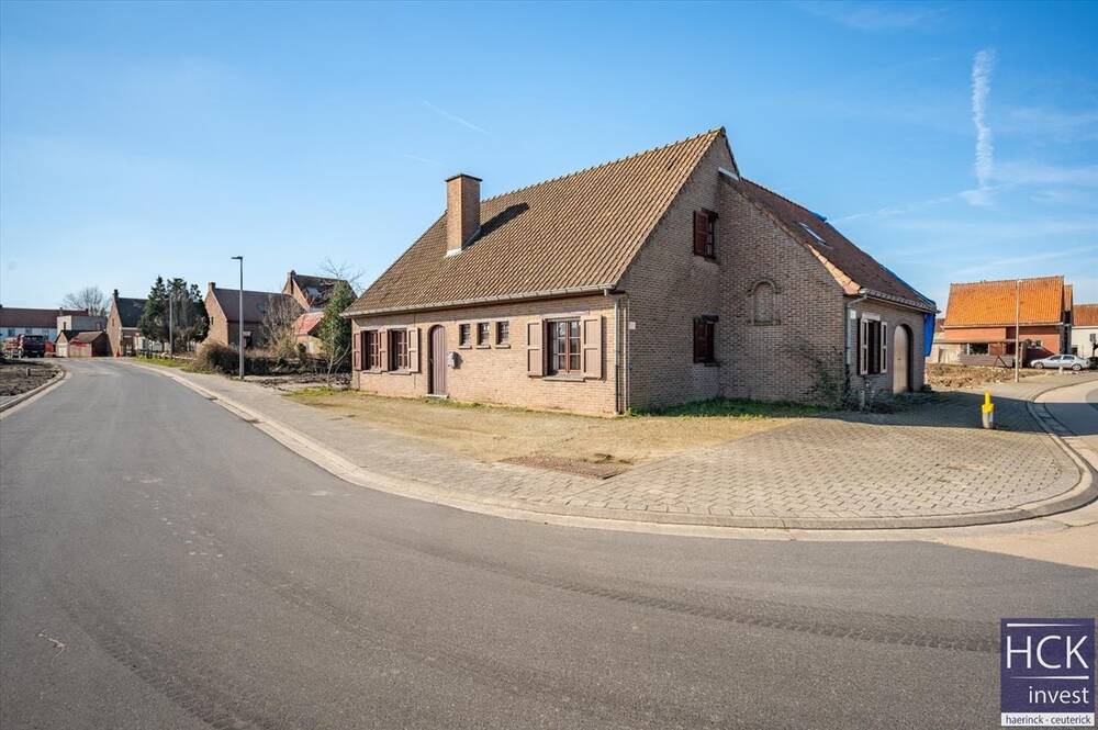 Huis te  koop in Zingem 9750 299000.00€ 5 slaapkamers 242.00m² - Zoekertje 1361232