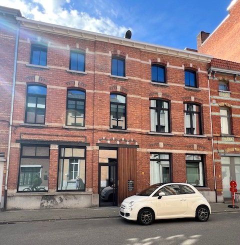 Appartement te  huur in Sint-Niklaas 9100 795.00€ 1 slaapkamers m² - Zoekertje 1361709