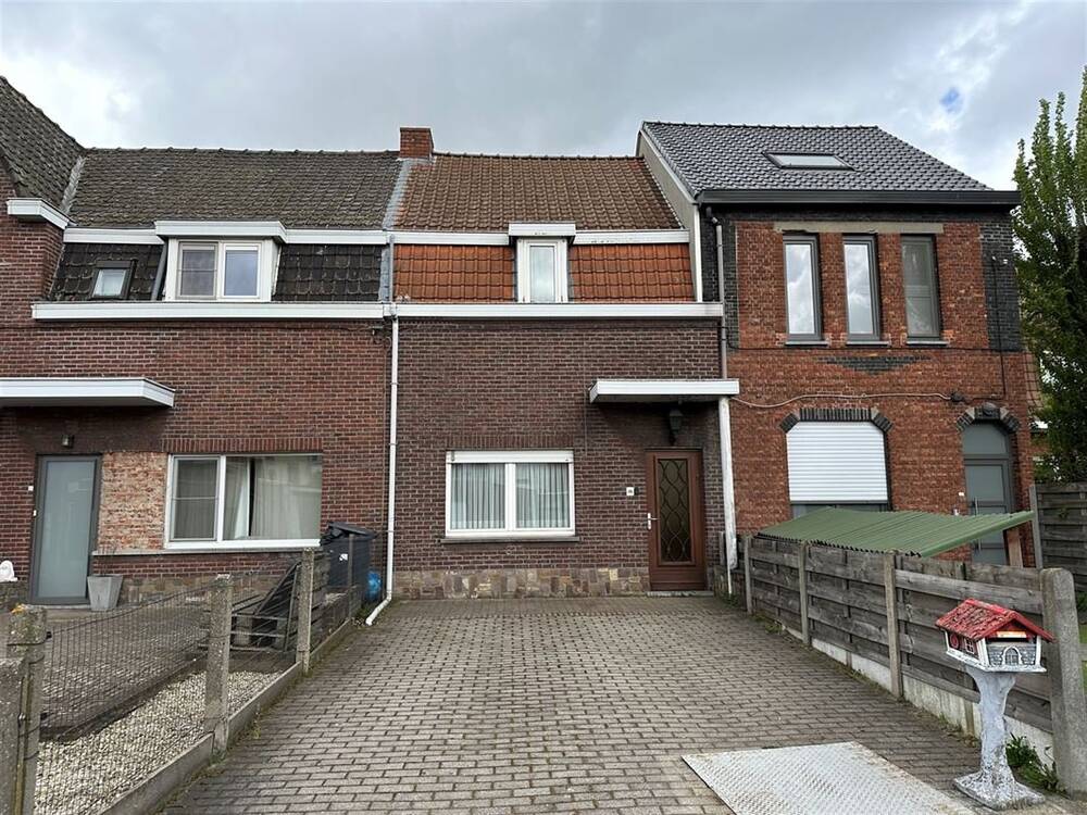 Huis te  koop in Oostakker 9041 239000.00€ 2 slaapkamers 130.00m² - Zoekertje 1381022