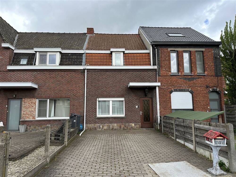 Huis te koop in Oostakker 9041 210000.00€ 2 slaapkamers 130.00m² - Zoekertje 278244