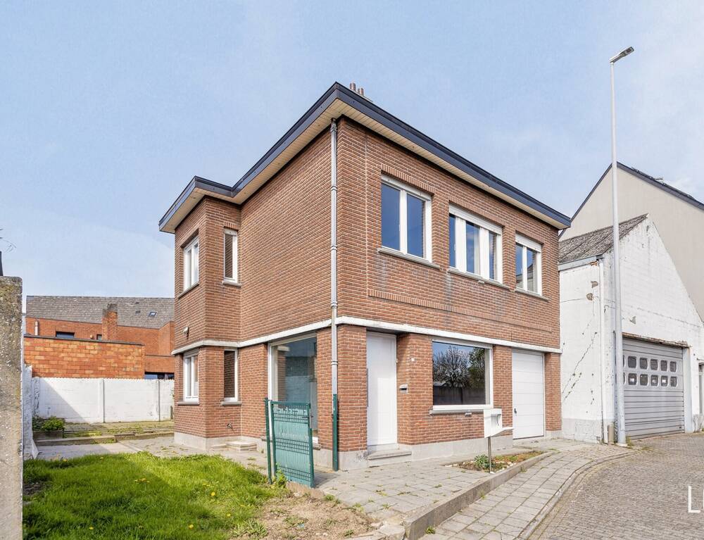 Huis te  koop in Denderleeuw 9470 283000.00€ 3 slaapkamers 193.00m² - Zoekertje 1385041