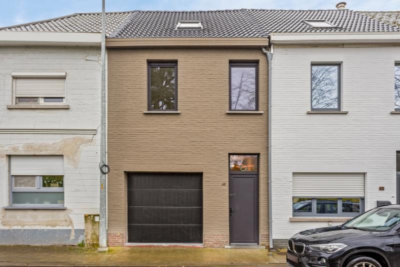 Huis te  koop in Hofstade 9308 299000.00€ 3 slaapkamers 120.00m² - Zoekertje 1385273