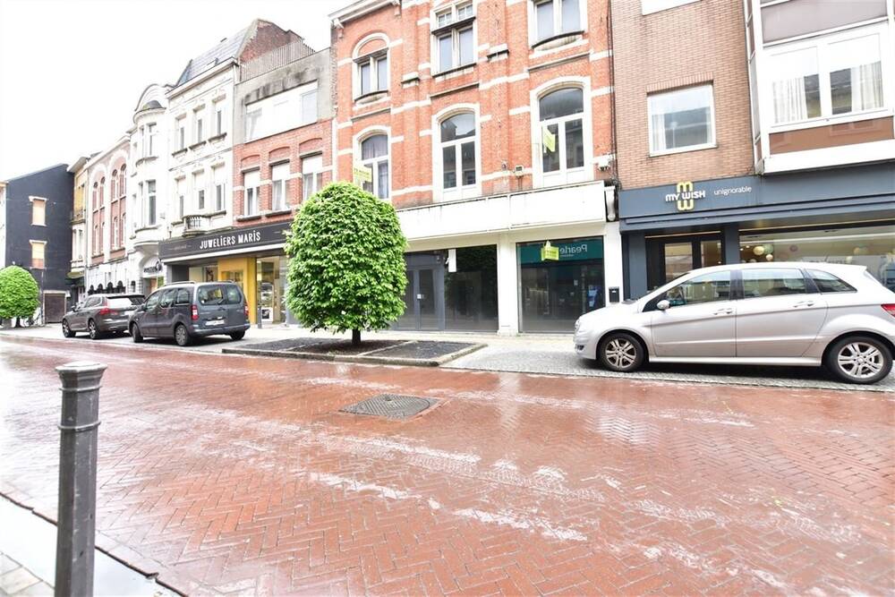Commerciële ruimte te huur in Dendermonde 9200 1750.00€ 5 slaapkamers 204.00m² - Zoekertje 90687