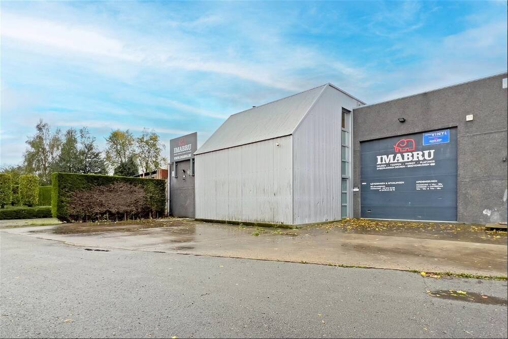 Industrie te koop in Eeklo 9900 810000.00€ slaapkamers 935.00m² - Zoekertje 90780