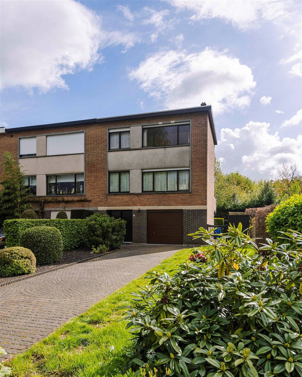 Huis te koop in Destelbergen 9070 320000.00€ 3 slaapkamers 162.00m² - Zoekertje 278402