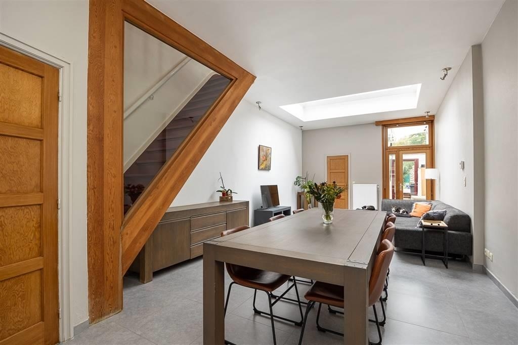 Huis te  koop in Sint-Niklaas 9100 285000.00€ 4 slaapkamers 146.00m² - Zoekertje 1388963