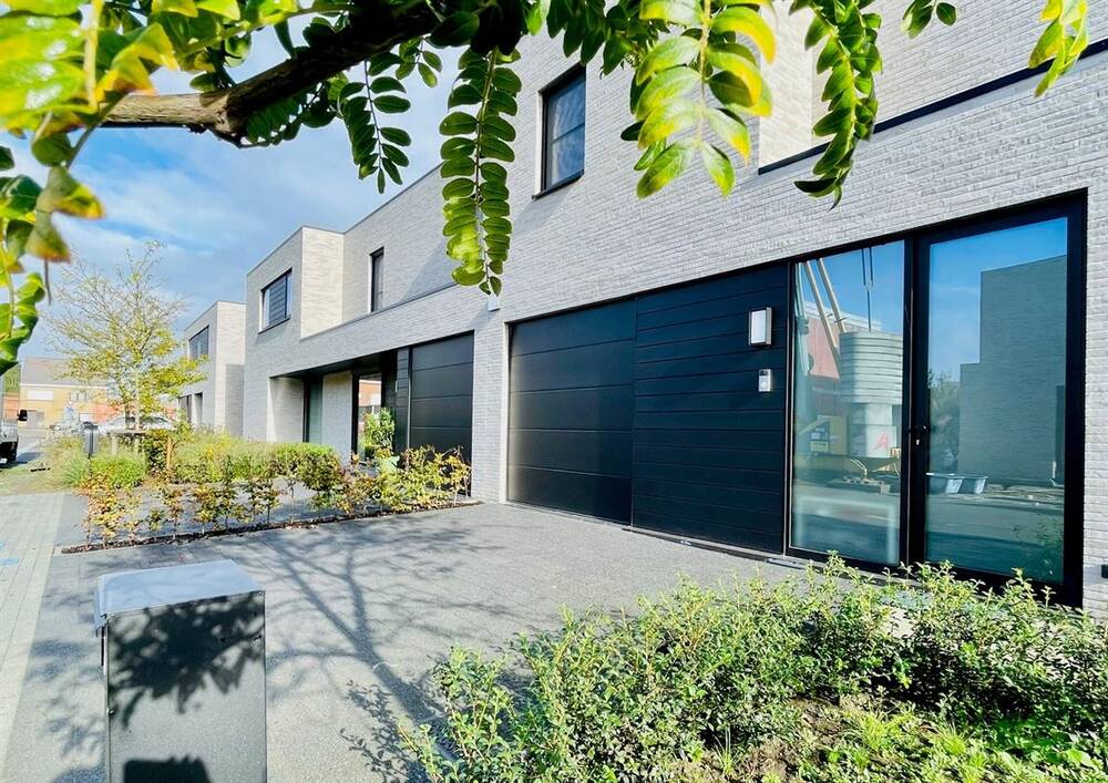 Huis te koop in Oosteeklo 9968 499000.00€ 3 slaapkamers 155.00m² - Zoekertje 278430