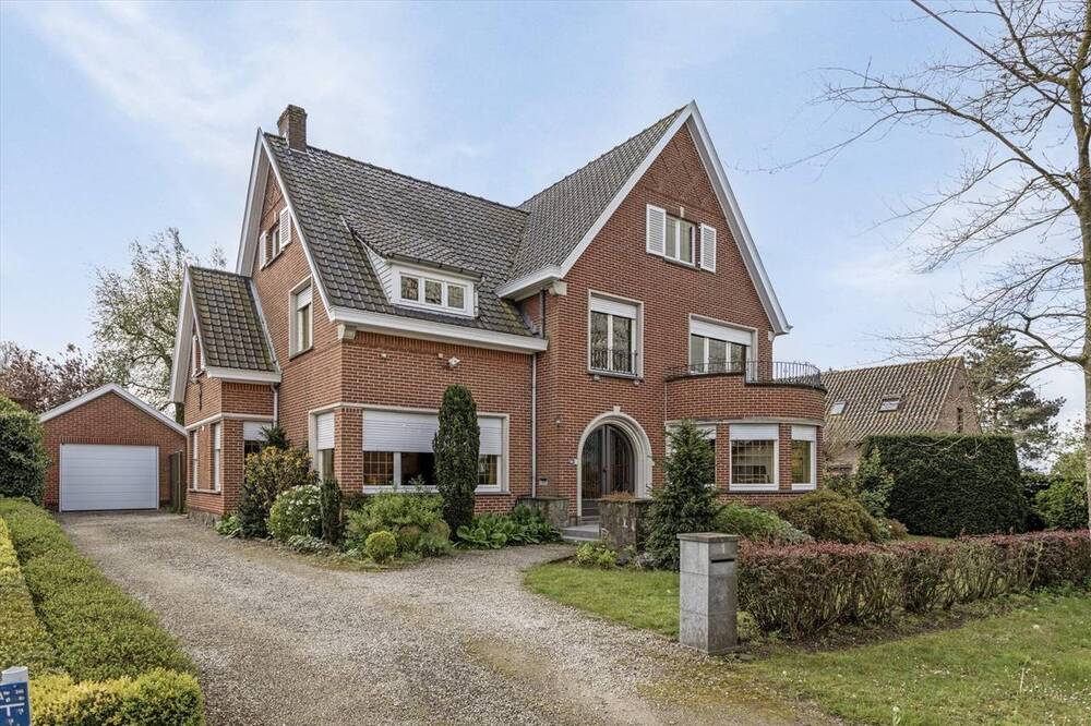 Huis te  koop in Zomergem 9930 415000.00€ 4 slaapkamers 200.00m² - Zoekertje 1391432