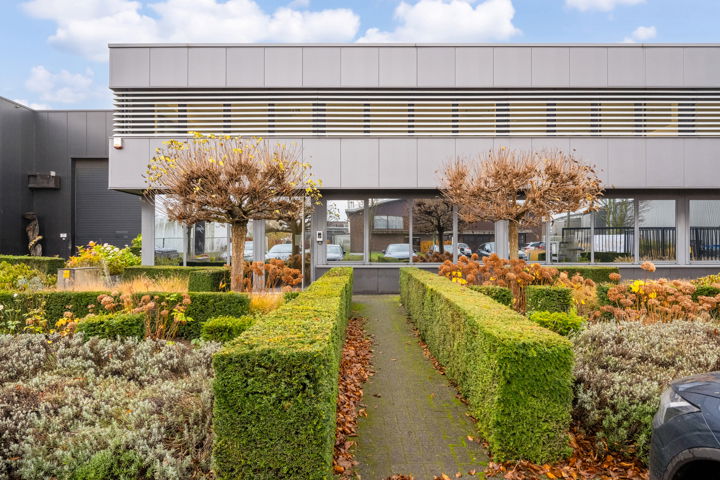 Kantoor te koop in Lokeren 9160 4750000.00€ slaapkamers 4340.00m² - Zoekertje 278498