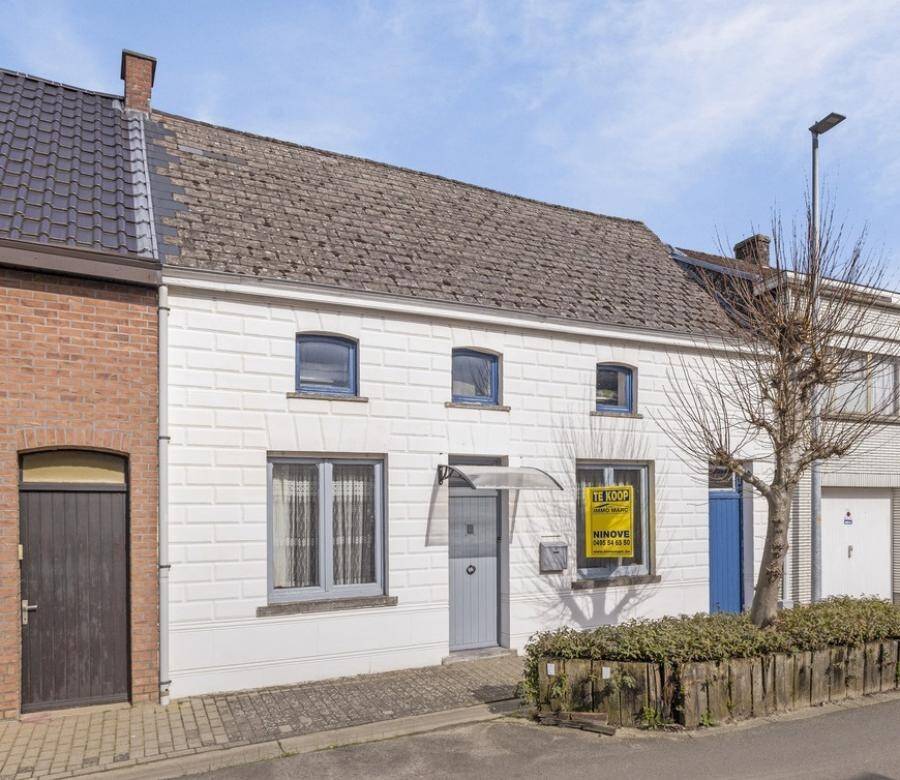Huis te  koop in Appelterre-Eichem 9400 255000.00€ 4 slaapkamers m² - Zoekertje 1395992