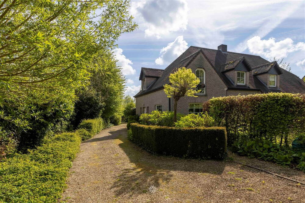 Huis te koop in Destelbergen 9070 450000.00€ 3 slaapkamers 150.00m² - Zoekertje 278664