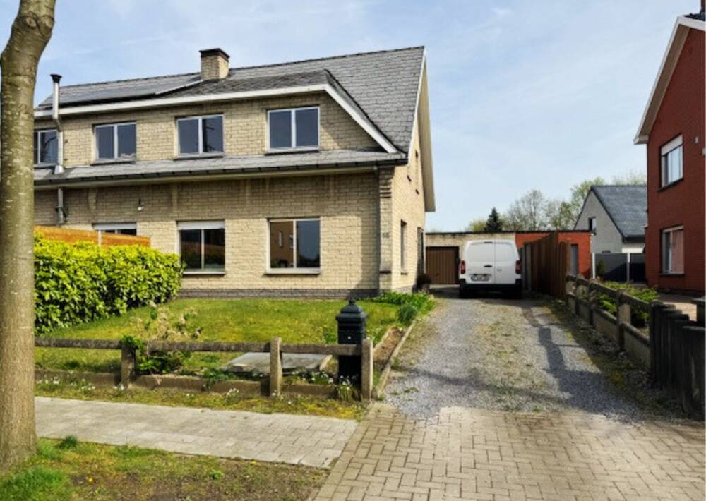 Huis te  huur in Laarne 9270 950.00€ 3 slaapkamers m² - Zoekertje 278728