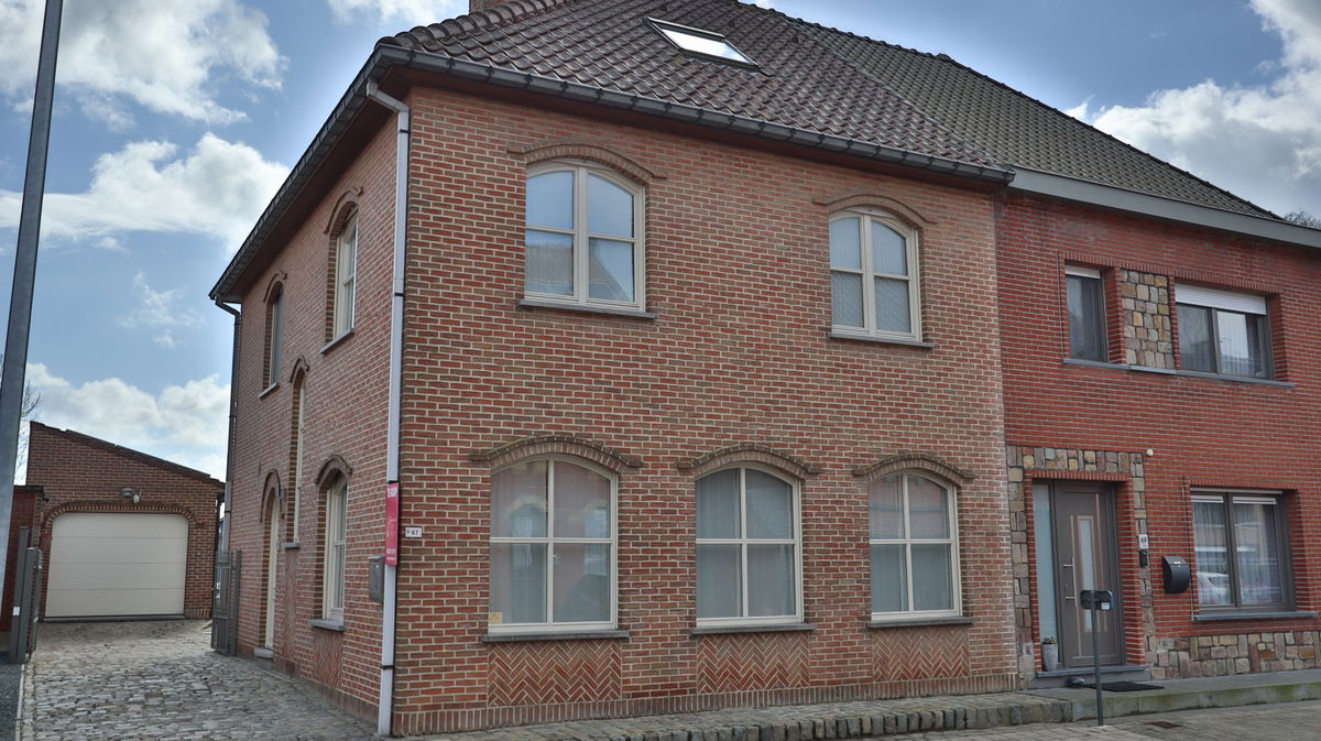 Huis te koop in Buggenhout 9255 425000.00€ 4 slaapkamers m² - Zoekertje 279107