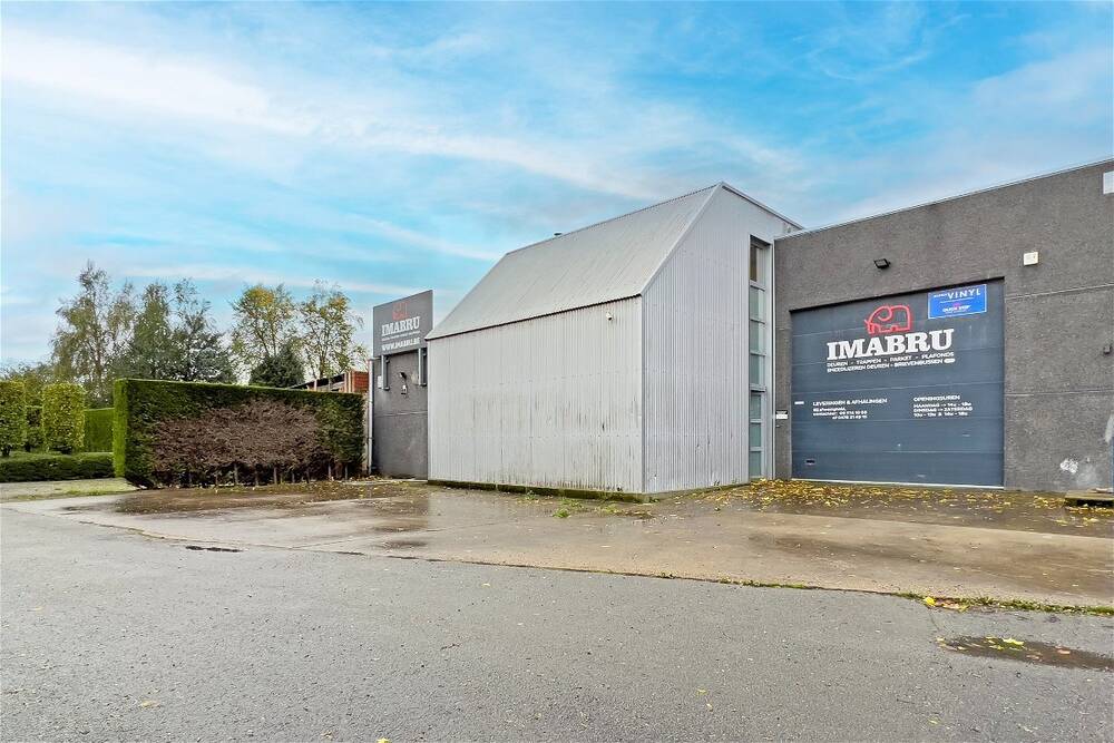 Industrie te koop in Eeklo 9900 810000.00€ slaapkamers 935.00m² - Zoekertje 92324
