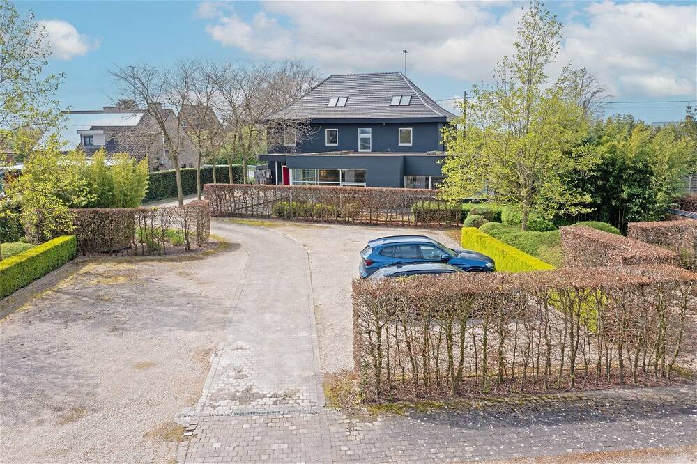 Kantoor te  koop in Maarkedal 9680 950000.00€  slaapkamers 541.00m² - Zoekertje 92302