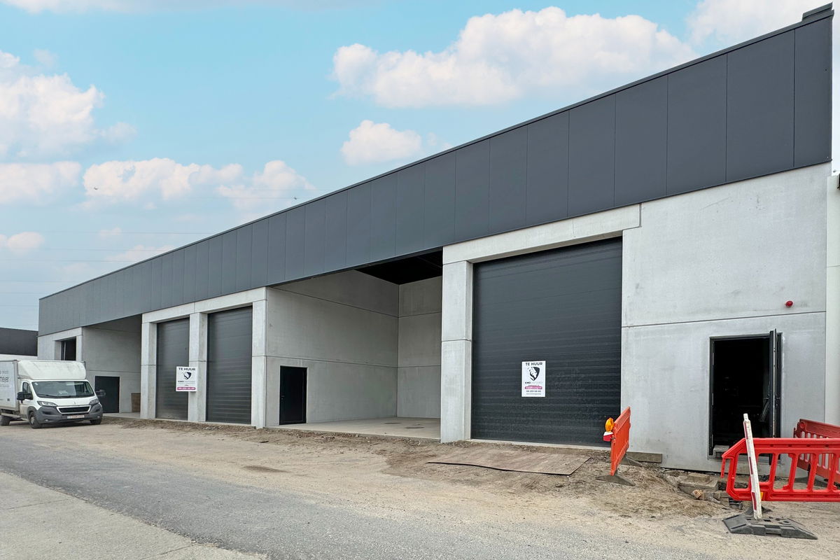Industrie te huur in Eeklo 9900 3460.00€ slaapkamers 580.00m² - Zoekertje 279169