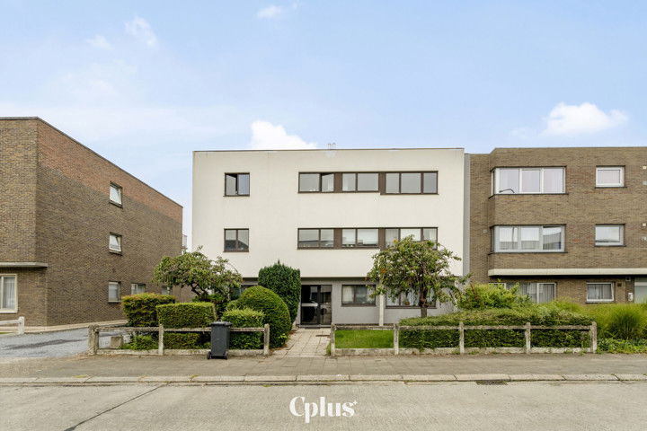 Appartement te  huur in Zwijnaarde 9052 895.00€ 2 slaapkamers 75.00m² - Zoekertje 279235