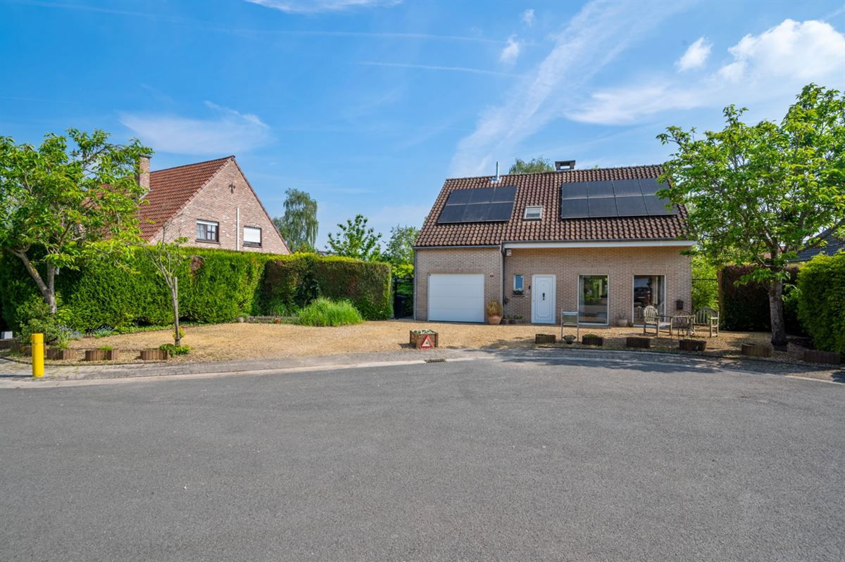 Huis te  koop in Erpe 9420 525000.00€ 4 slaapkamers 205.00m² - Zoekertje 279220