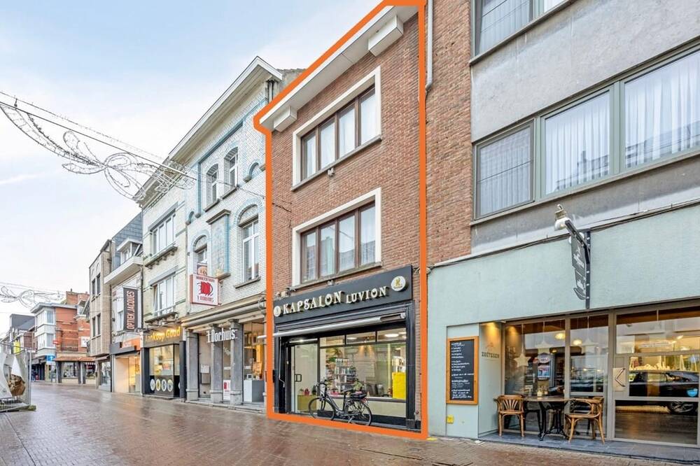 Handelszaak te koop in Zottegem 9620 220000.00€ slaapkamers m² - Zoekertje 71673