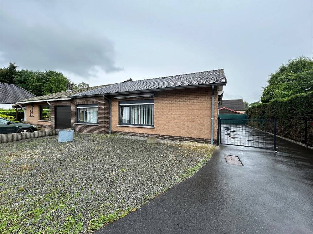 Bungalow te koop in Stekene 9190 299500.00€ 2 slaapkamers 152.00m² - Zoekertje 93350