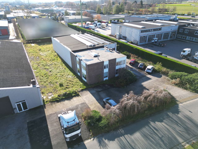 Industrie te koop in Geraardsbergen 9500 695000.00€ slaapkamers 400.00m² - Zoekertje 279813