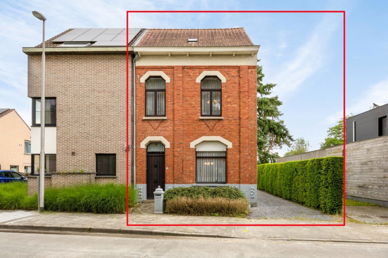 Huis te koop in Oostakker 9041 335000.00€ 3 slaapkamers 157.00m² - Zoekertje 279937