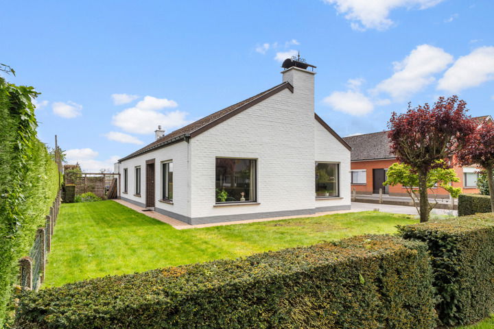Huis te  koop in Aalter 9880 349000.00€ 4 slaapkamers 176.00m² - Zoekertje 279957