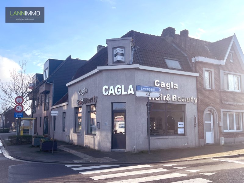 Commerciële ruimte te koop in Evergem 9940 0.00€ slaapkamers 179.00m² - Zoekertje 94350