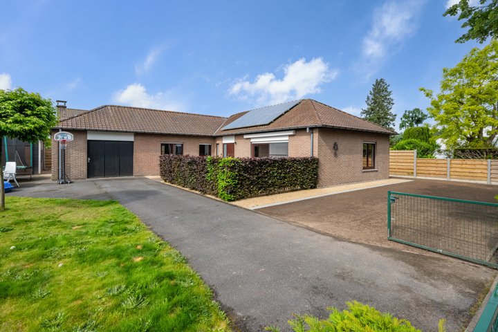 Bungalow te koop in Drongen 9031 439000.00€ 3 slaapkamers 145.00m² - Zoekertje 94433