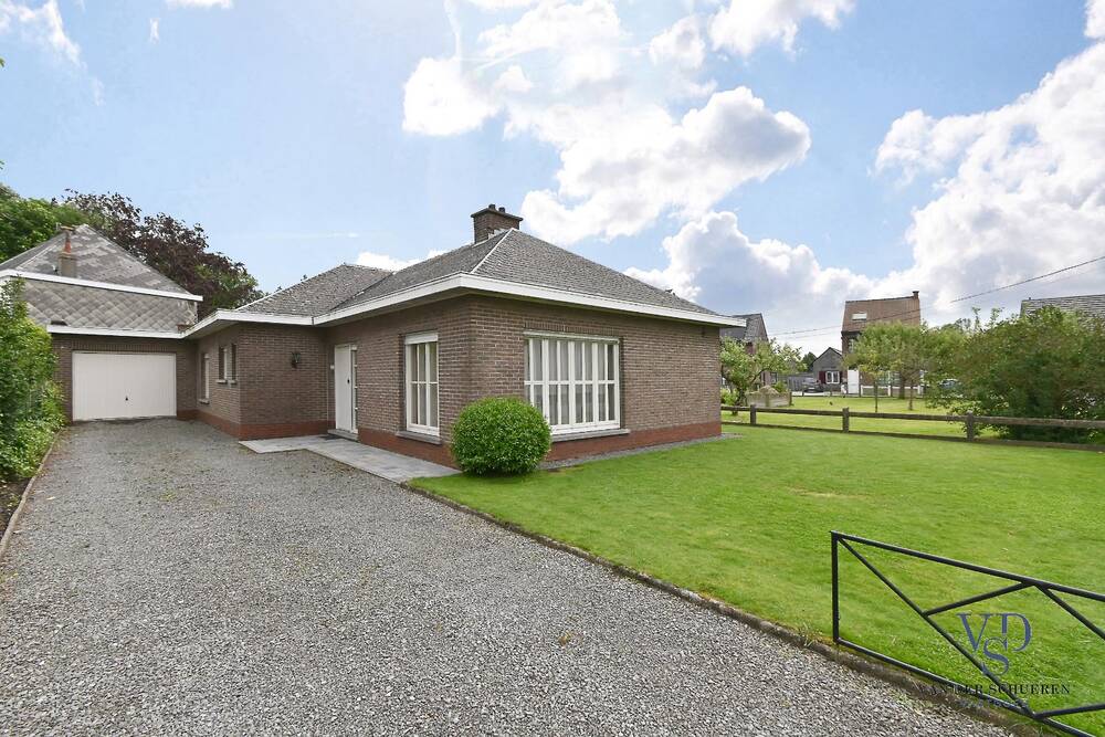 Huis te koop in Huise 9750 280000.00€ 3 slaapkamers 121.00m² - Zoekertje 280380