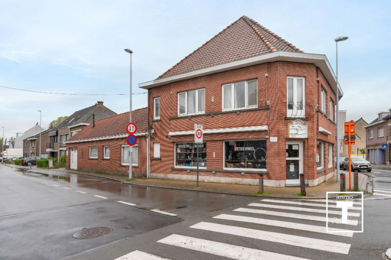 Huis te koop in Melle 9090 435000.00€ 5 slaapkamers 230.00m² - Zoekertje 280333