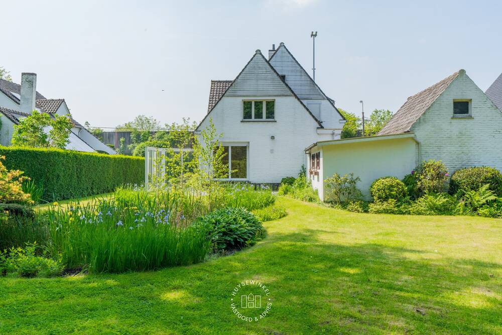 Huis te koop in Sint-Denijs-Westrem 9051 485000.00€ 4 slaapkamers 231.00m² - Zoekertje 280324