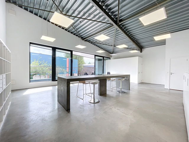 Commerciële ruimte te huur in Gent 9000 1950.00€ slaapkamers 144.00m² - Zoekertje 280845