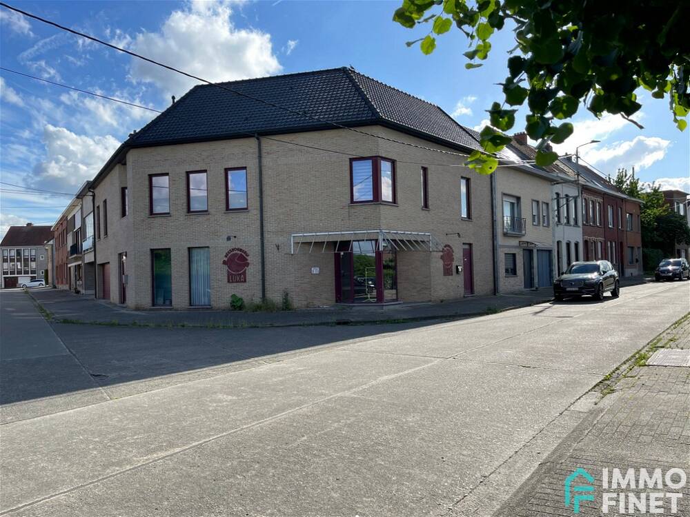 Commerciële ruimte te koop in Ronse 9600 149900.00€ 3 slaapkamers 164.00m² - Zoekertje 109737