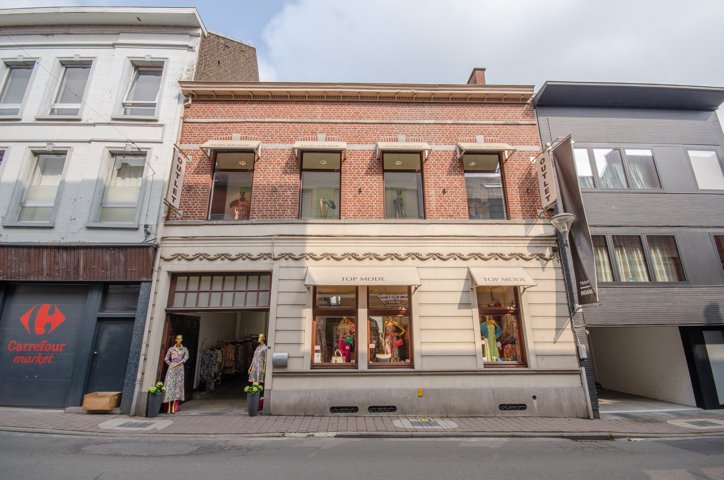 Kantoor te koop in Geraardsbergen 9500 550000.00€ slaapkamers 235.00m² - Zoekertje 109733