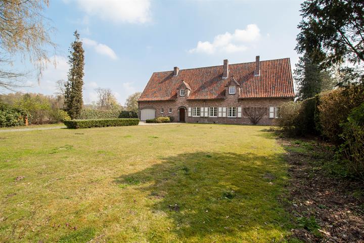 Huis te  huur in Heusden 9070 2100.00€ 4 slaapkamers 375.00m² - Zoekertje 281645
