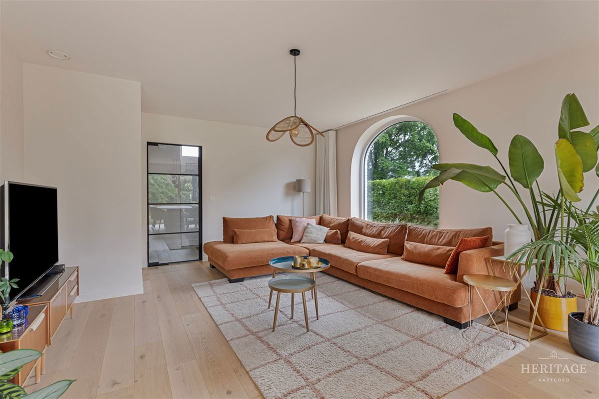 Huis te koop in Sint-Amandsberg 9040 649000.00€ 3 slaapkamers 168.00m² - Zoekertje 281800
