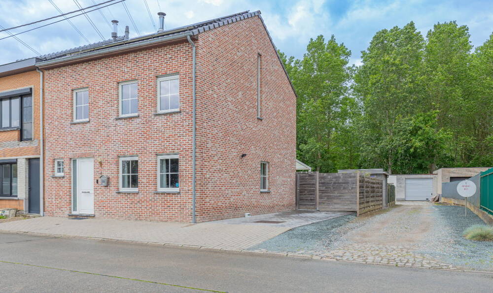 Huis te koop in Buggenhout 9255 499000.00€ slaapkamers 176.00m² - Zoekertje 281844