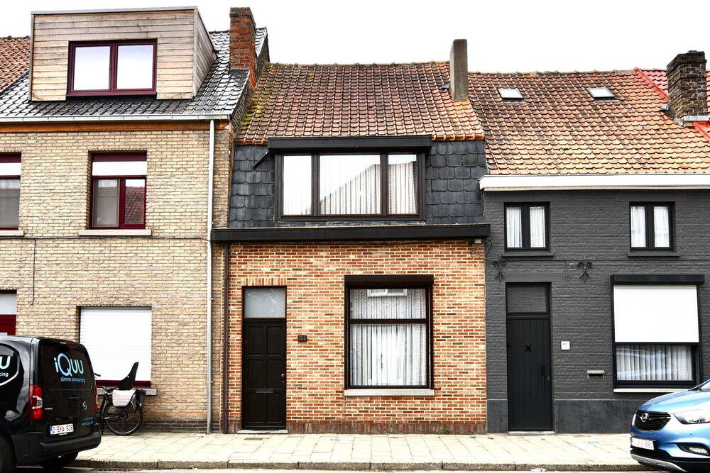 Huis te  koop in Eeklo 9900 175000.00€ 2 slaapkamers 140.00m² - Zoekertje 282002