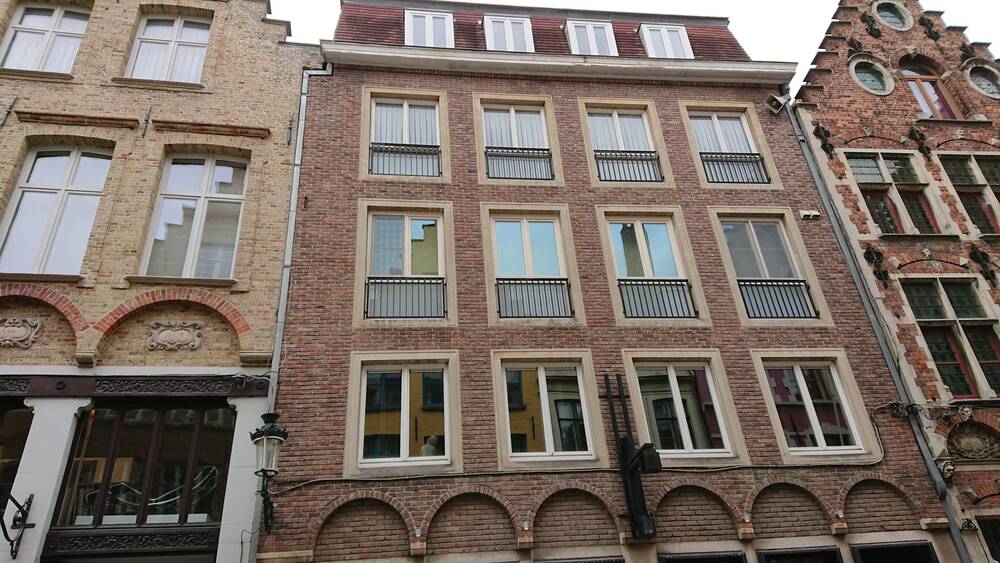 Appartementsgebouw te koop in Sint-Niklaas 9100 2500000.00€ slaapkamers 3000.00m² - Zoekertje 133711